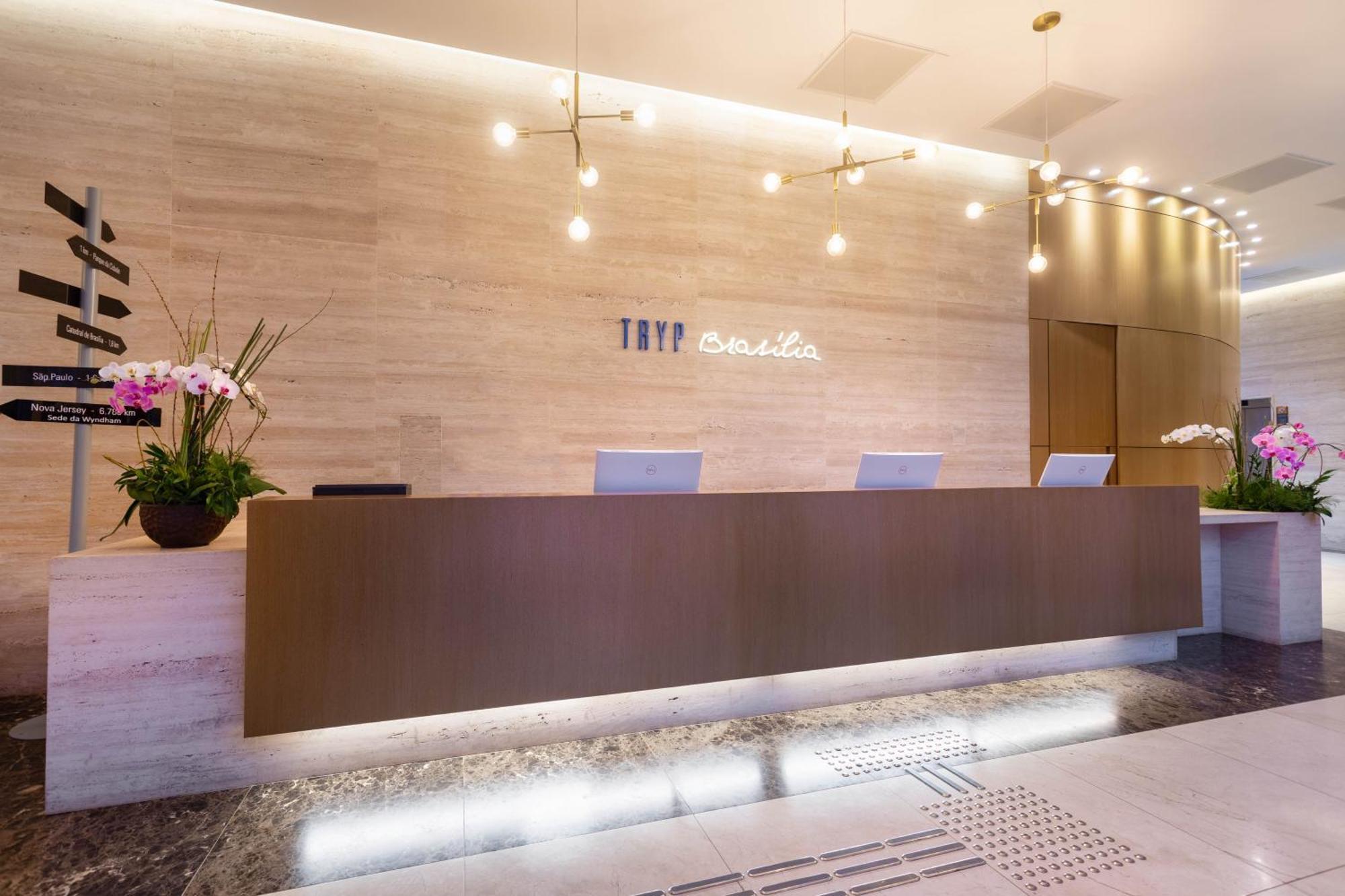 Tryp By Wyndham Brasilia Nacoes Hotell Exteriör bild
