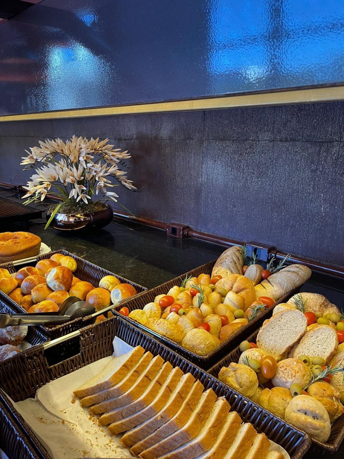 Tryp By Wyndham Brasilia Nacoes Hotell Exteriör bild